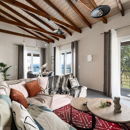 Meltemi Beach House - A Seaside Luxury Maisonnette Dhiyeliotika Exterior foto