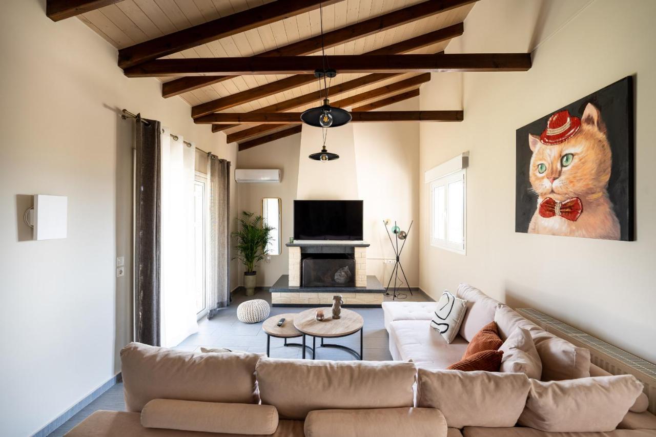 Meltemi Beach House - A Seaside Luxury Maisonnette Dhiyeliotika Exterior foto